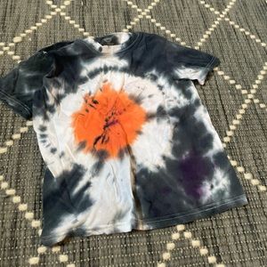 Tye dye shirt orange and black